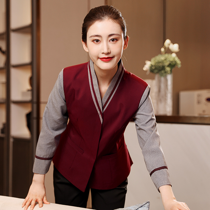 HT032-482-11 – Women's Autumn/Winter Cleaning Uniform