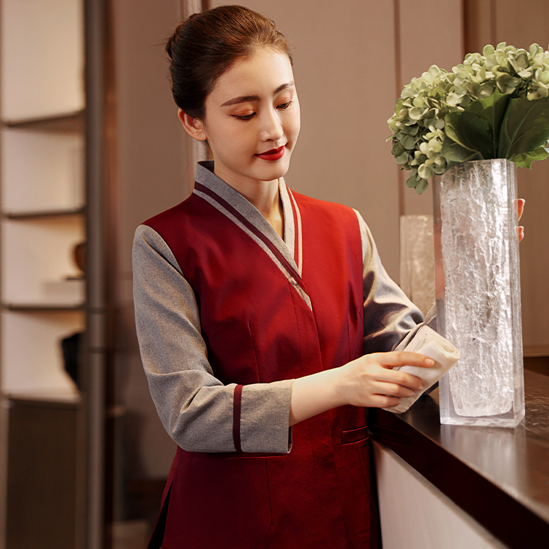 HT032-482-11 – Women's Autumn/Winter Cleaning Uniform