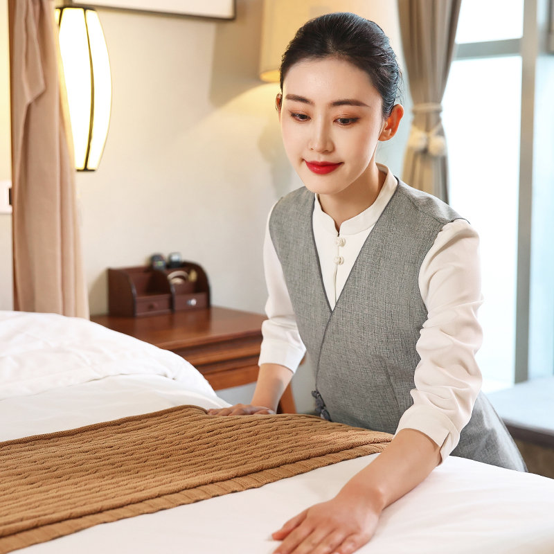 HT032-809-20女秋冬保洁服