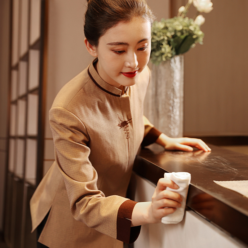 HT032-878女秋冬保洁服