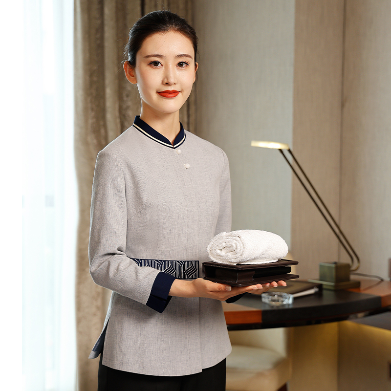 HT032-1070女秋冬保洁服