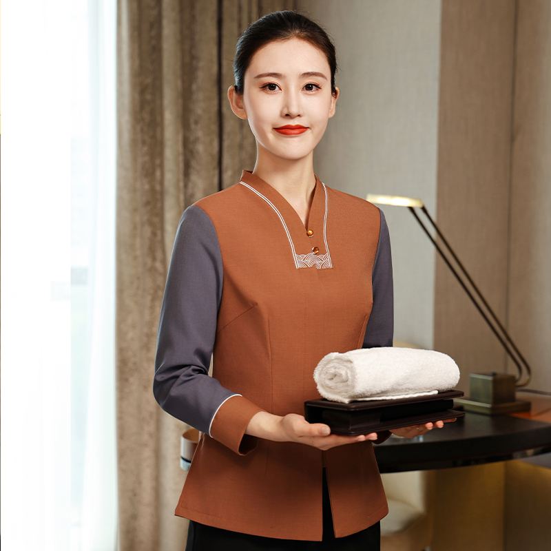 HT032-1550-12女秋冬保洁服