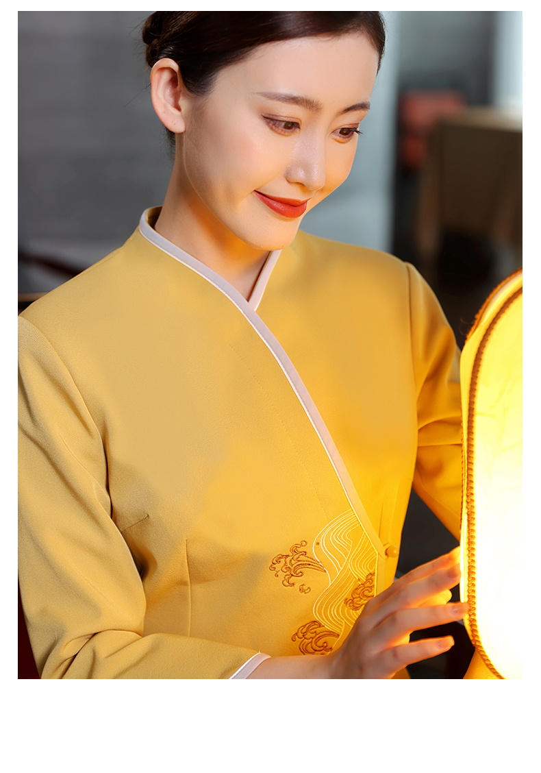 白色 (17)